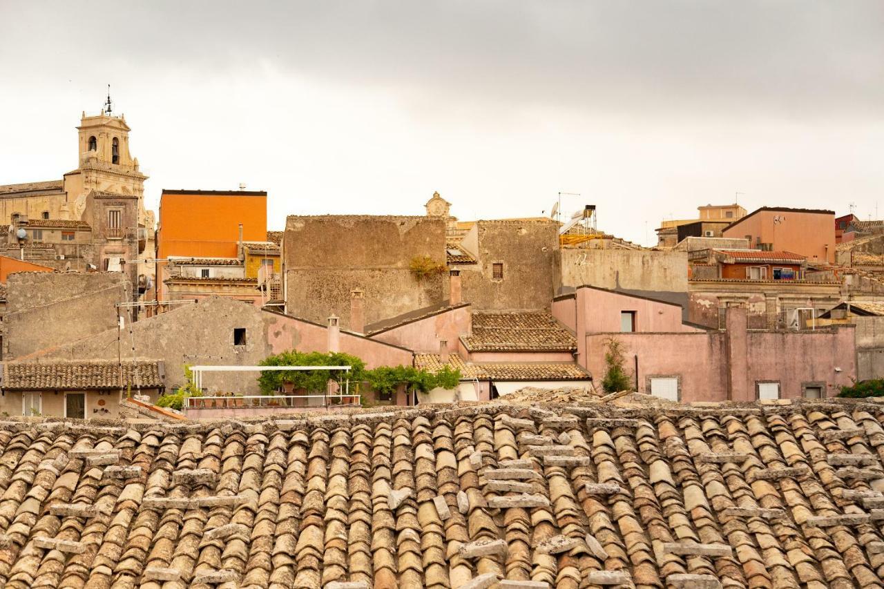 Le Casette Di Nonno Pippo Palazzolo Acreide Exterior foto
